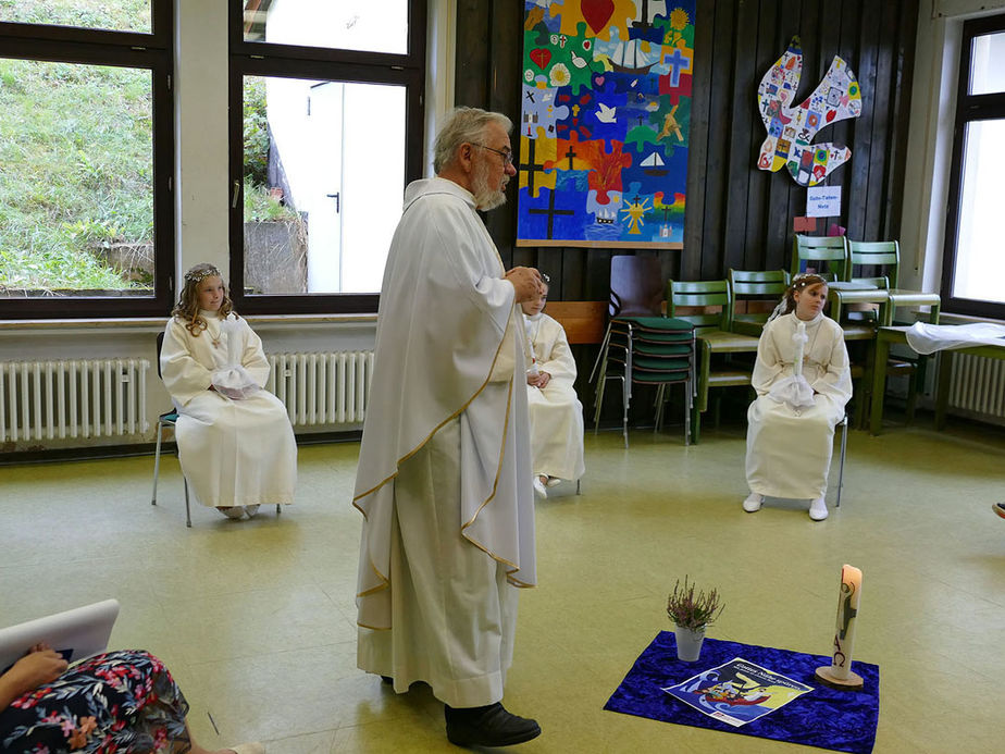 Feier der 1. Heiligen Kommunion in Sankt Crescentius (Foto: Karl-Franz Thiede)